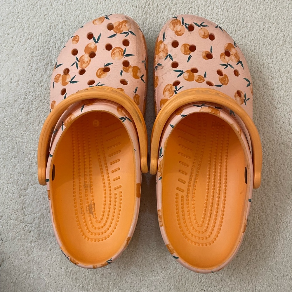 Size 8 Peach Crocs